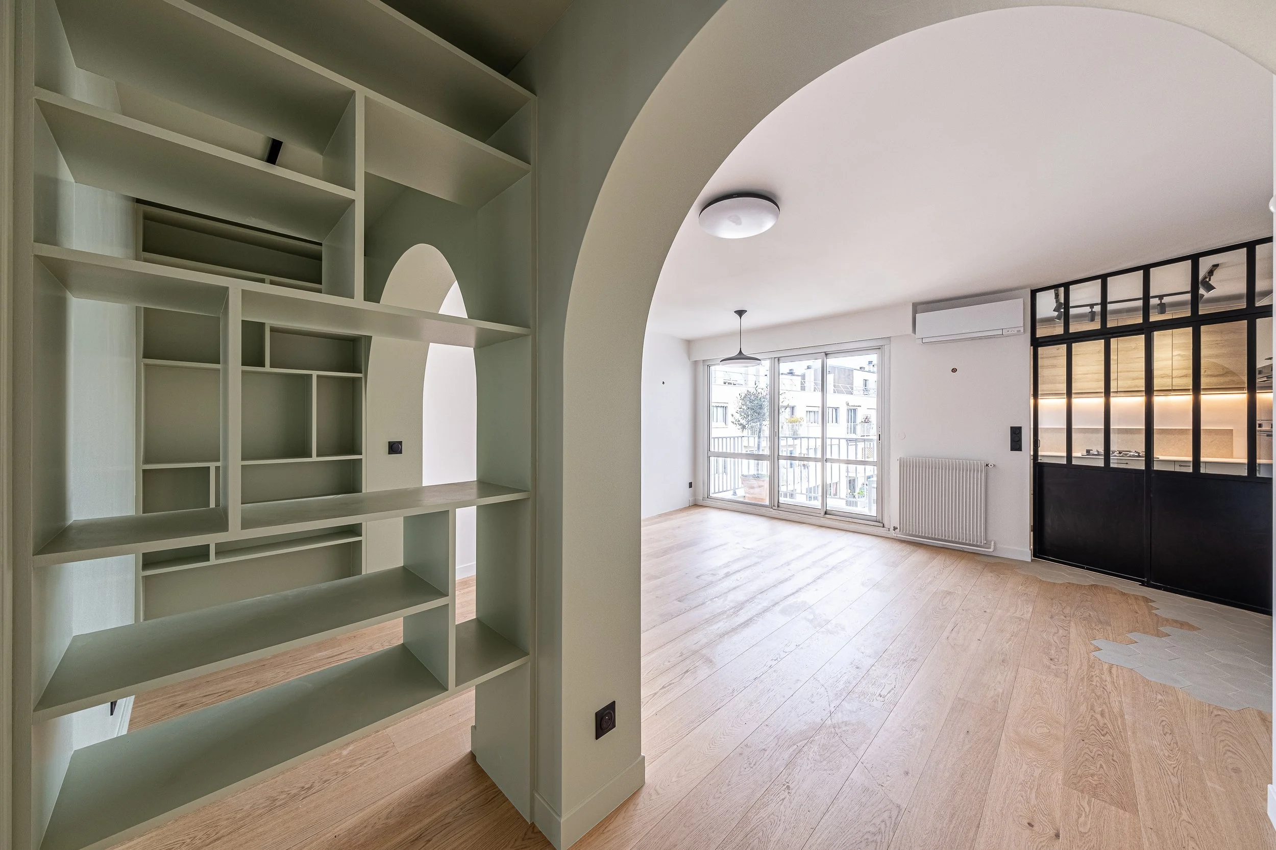 découvrez des solutions d'aménagement intérieur sur mesure à paris 5. transformez votre espace de vie avec des designs innovants et captivants, adaptés à vos besoins et à votre style. contactez-nous pour un projet personnalisé !