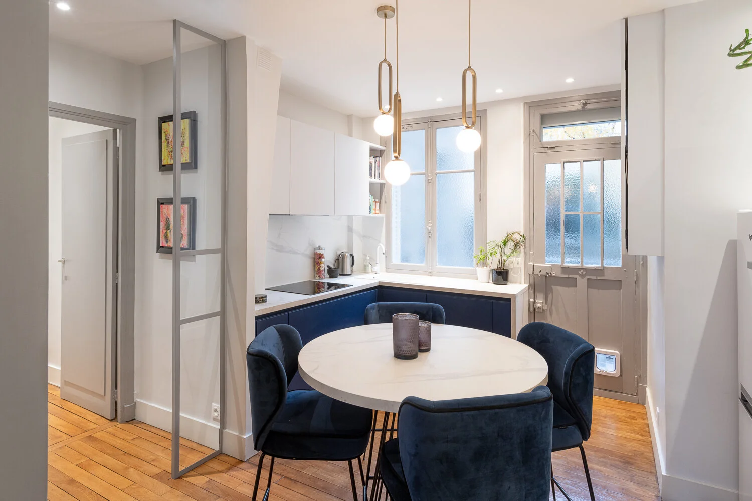 découvrez des solutions innovantes d'aménagement intérieur à paris 5. transformez votre espace de vie avec des designs élégants, fonctionnels et personnalisés pour chaque besoin. contactez-nous dès aujourd'hui pour un projet sur mesure!
