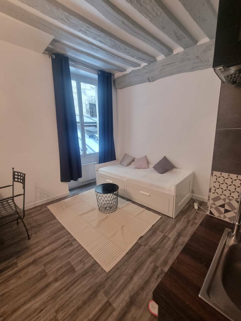 optimisez l’espace de votre studio à paris 75005 grâce à des idées d’aménagement fonctionnelles et tendances. découvrez des conseils pratiques pour un intérieur moderne, confortable et adapté à vos besoins.