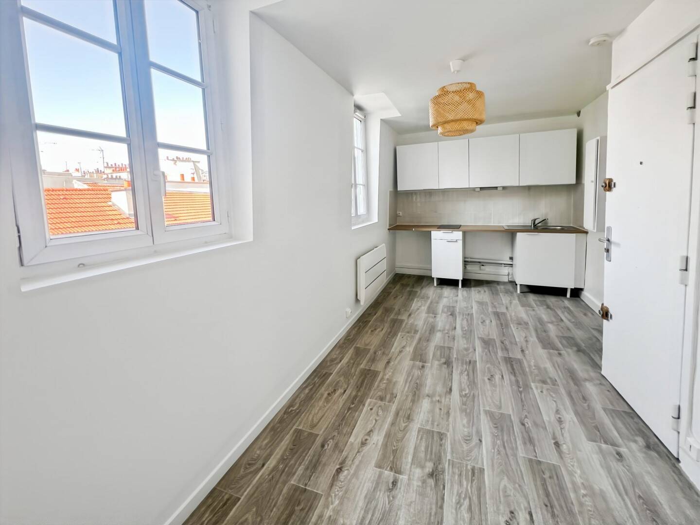 découvrez nos idées innovantes pour l'aménagement de votre studio à paris 75005. optimisez l'espace tout en créant une ambiance chaleureuse et fonctionnelle, idéale pour vivre ou travailler. transformez votre studio en un véritable cocon urbain !