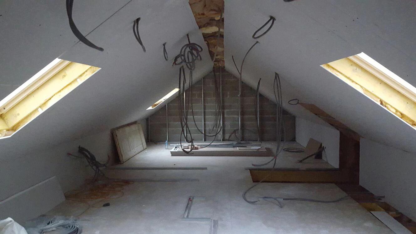 besoin d’un artisan spécialisé en rénovation de combles à paris 75005 ? profitez d’un service sur-mesure pour optimiser l’espace et valoriser votre logement dans le 5e arrondissement.