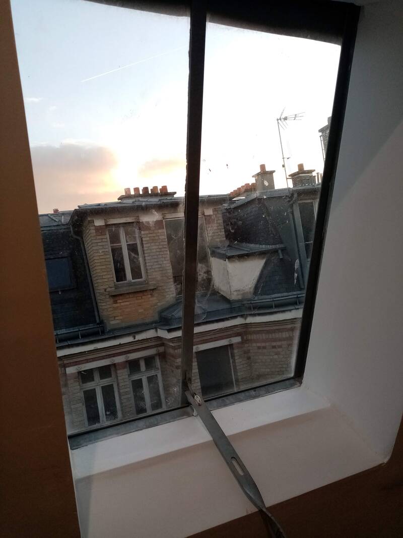 découvrez le charme unique d’un studio de caractère à paris 75005 : prestations de qualité, emplacement recherché au cœur du quartier latin, idéal pour étudiants ou jeunes professionnels en quête d’authenticité.