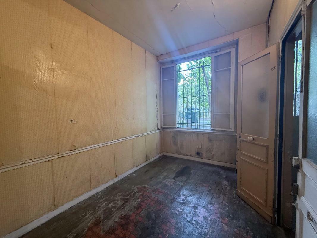 découvrez un studio de caractère situé au cœur du 5ème arrondissement de paris. emplacement idéal, charme authentique et confort à proximité des universités, commerces et transports.
