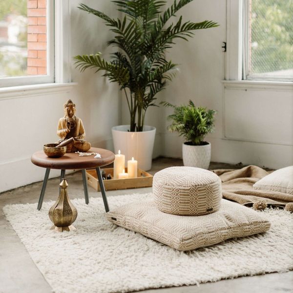 découvrez votre coin zen à paris 5 : des espaces calmes pour se détendre, méditer ou pratiquer le yoga, en plein cœur du quartier latin. trouvez l'endroit parfait pour vous ressourcer et échapper au stress de la ville.