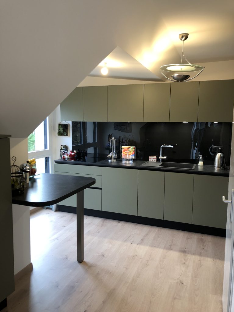 découvrez nos idées et conseils pour optimiser l’aménagement d’une petite cuisine à paris 5 : astuces gain de place, rangements malins et inspirations déco pour un espace fonctionnel et stylé.