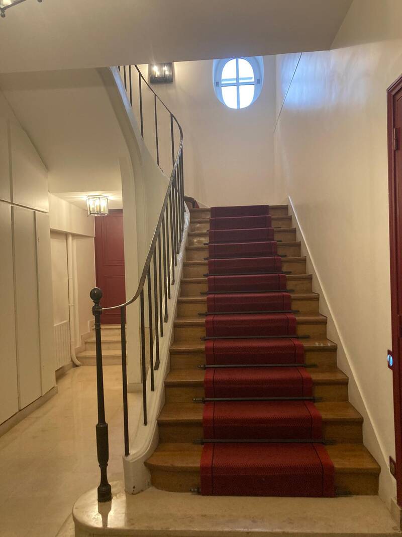 découvrez des idées et inspirations de décorations pour aménager votre studio à paris 75005. conseils, astuces et tendances pour optimiser l’espace et créer un intérieur moderne et accueillant.