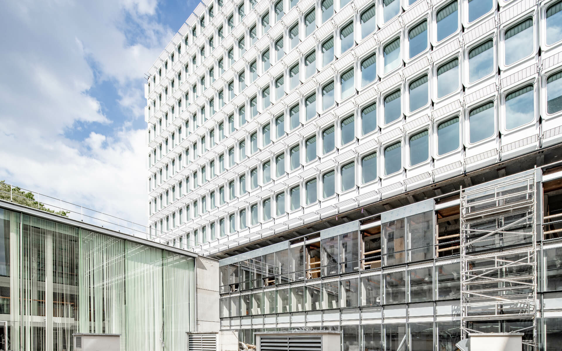 découvrez les principaux défis de la rénovation des bâtiments historiques à paris 75005 : préservation du patrimoine, contraintes architecturales et respect des normes actuelles. conseils d’experts et solutions innovantes.