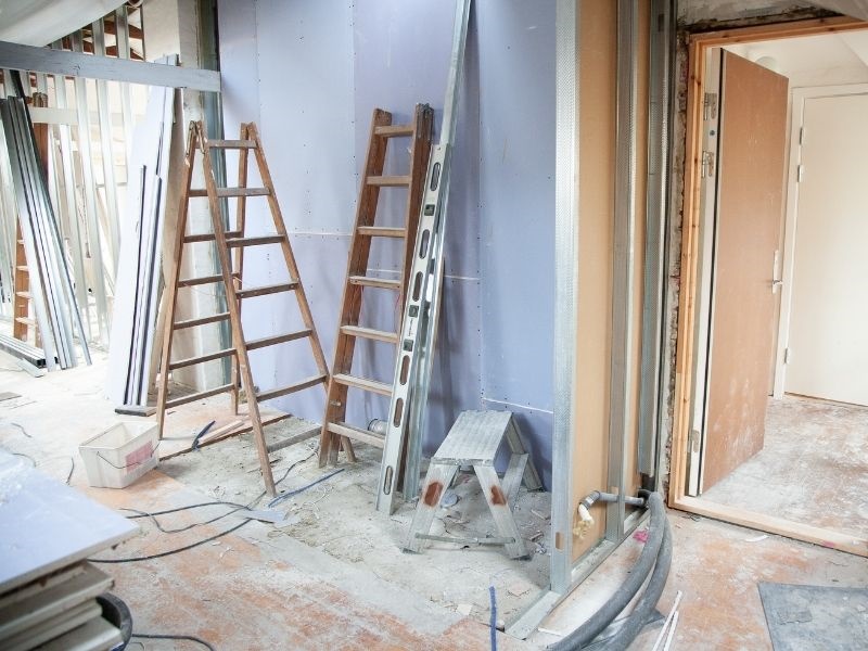 obtenez rapidement un devis gratuit pour vos travaux de rénovation à paris 75005. comparez les meilleures offres d’artisans qualifiés pour rénover votre appartement ou maison dans le 5e arrondissement.