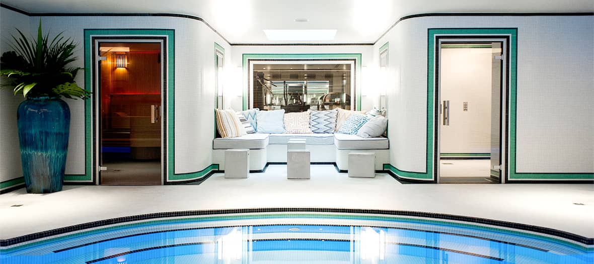 découvrez les plus beaux hôtels de luxe à paris : adresses prestigieuses, services haut de gamme et emplacements d’exception pour un séjour inoubliable dans la capitale française.
