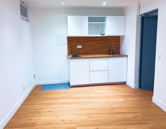 découvrez nos services d'installation de cuisine dans le 75005. profitez d'une conception sur mesure adaptée à vos besoins et à votre style, avec des matériaux de qualité et un savoir-faire professionnel. transformez votre espace culinaire en un lieu fonctionnel et esthétique.