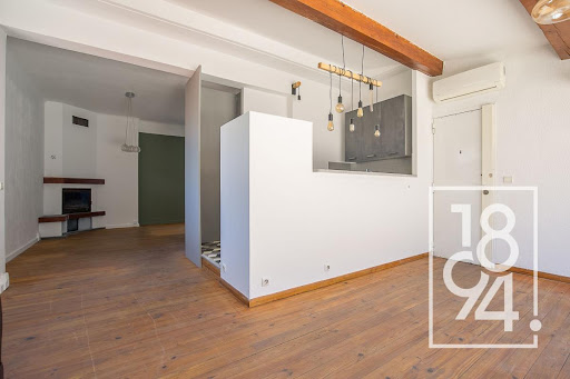 découvrez nos conseils pour l'isolation intérieure dans le cadre de la rénovation de votre 5ᵉ arrondissement. améliorez le confort de votre habitat tout en réduisant vos factures d'énergie grâce à des matériaux efficaces et des techniques adaptées.