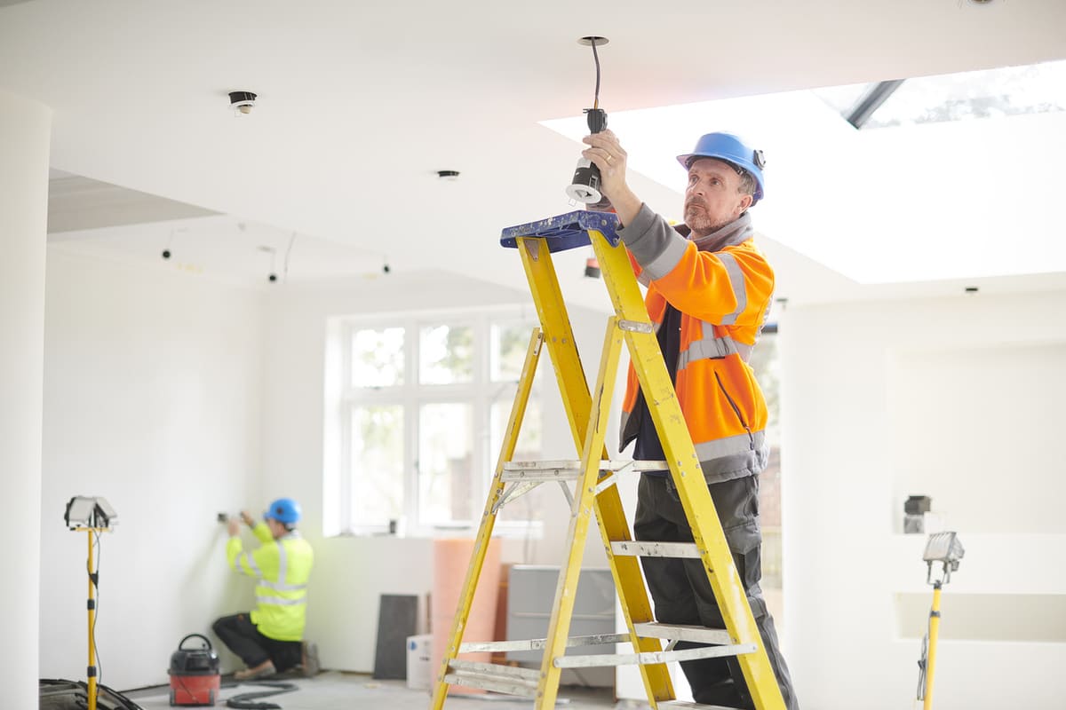 découvrez nos services de mise aux normes électriques de 5ᵉ génération, garantissant sécurité et conformité pour votre installation. profitez d'une expertise reconnue pour moderniser votre système électrique et assurer la protection de votre habitation.