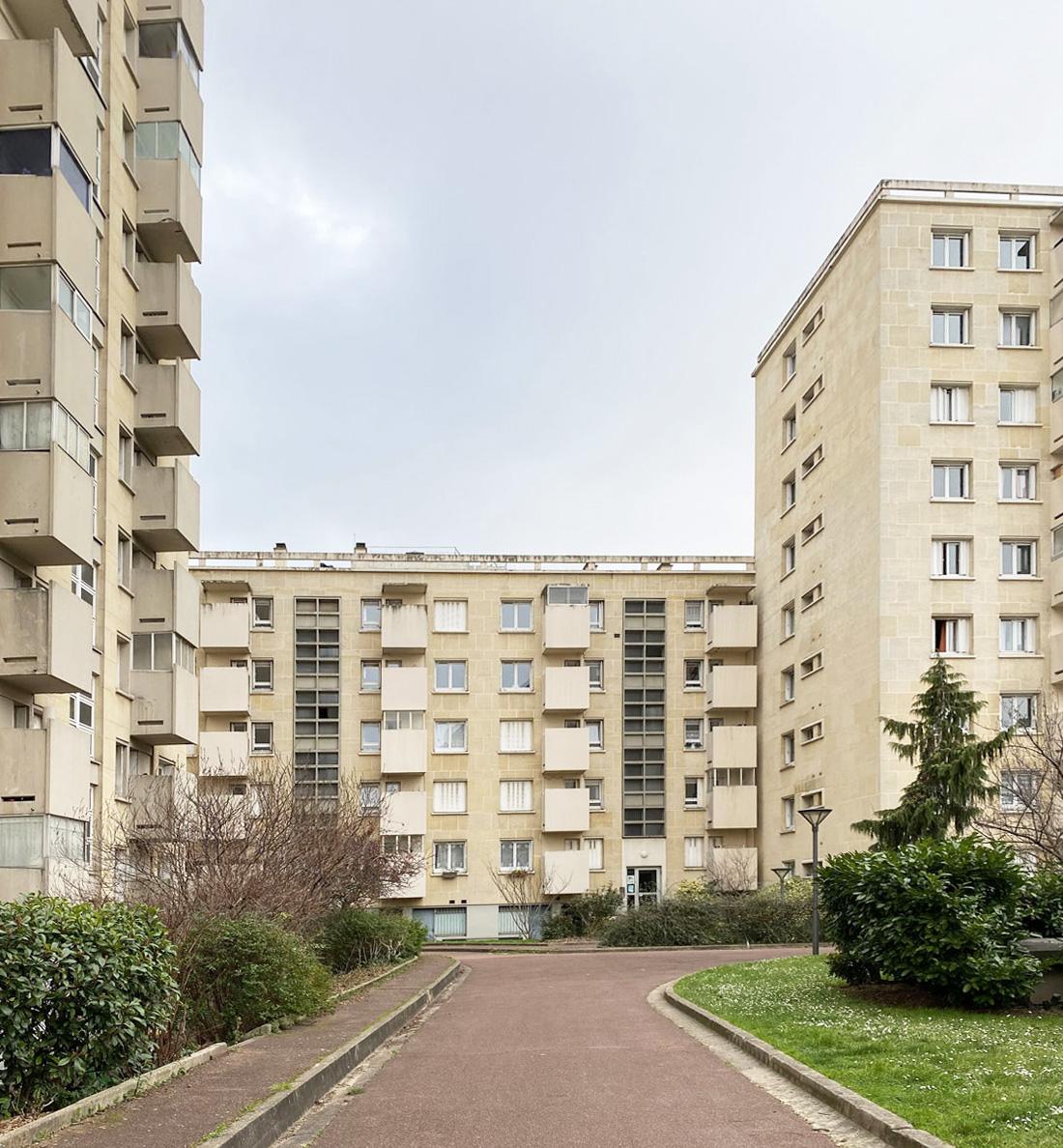 découvrez les normes électriques en vigueur dans le 5ᵉ arrondissement de paris. informez-vous sur les réglementations, les exigences de sécurité et les meilleures pratiques pour vos projets électriques dans cette zone historique.