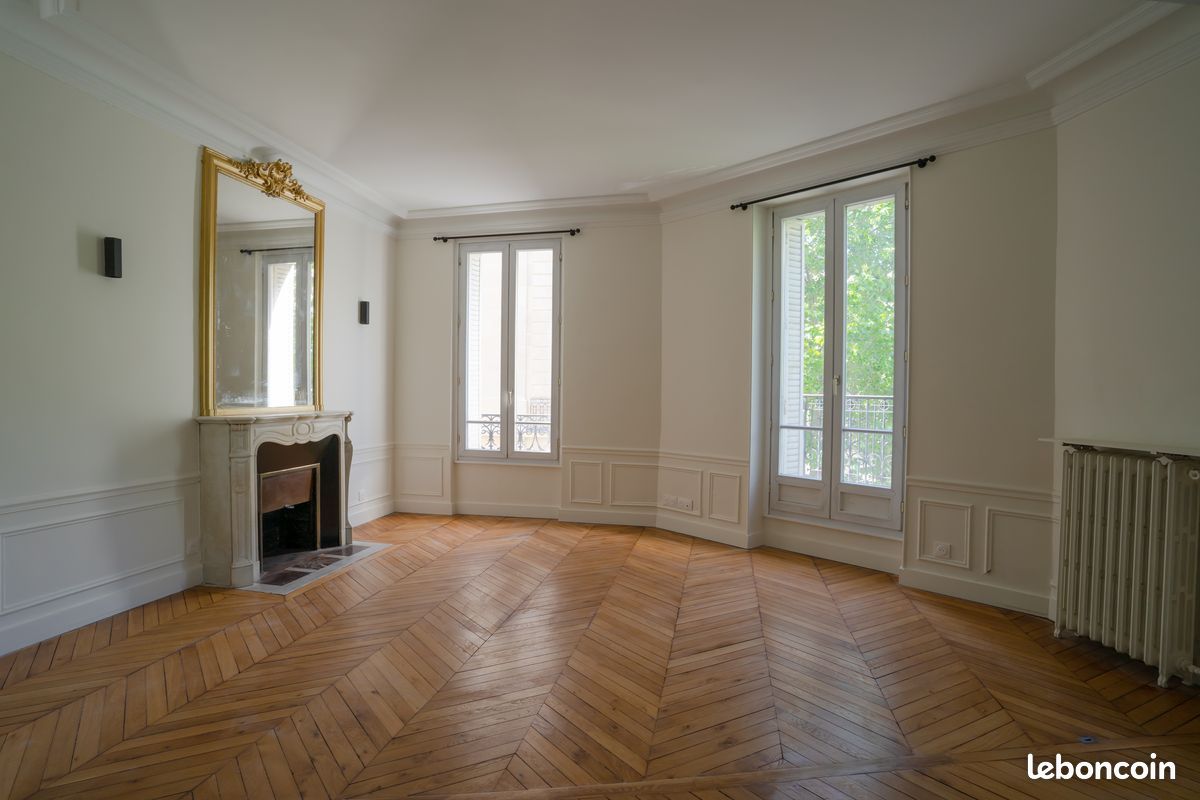 découvrez notre service de peinture intérieure à paris 75005. nous transformons vos espaces avec des couleurs élégantes et des finitions de qualité, adaptées à vos goûts et à votre style. faites confiance à notre équipe d'experts pour donner vie à vos projets de rénovation.