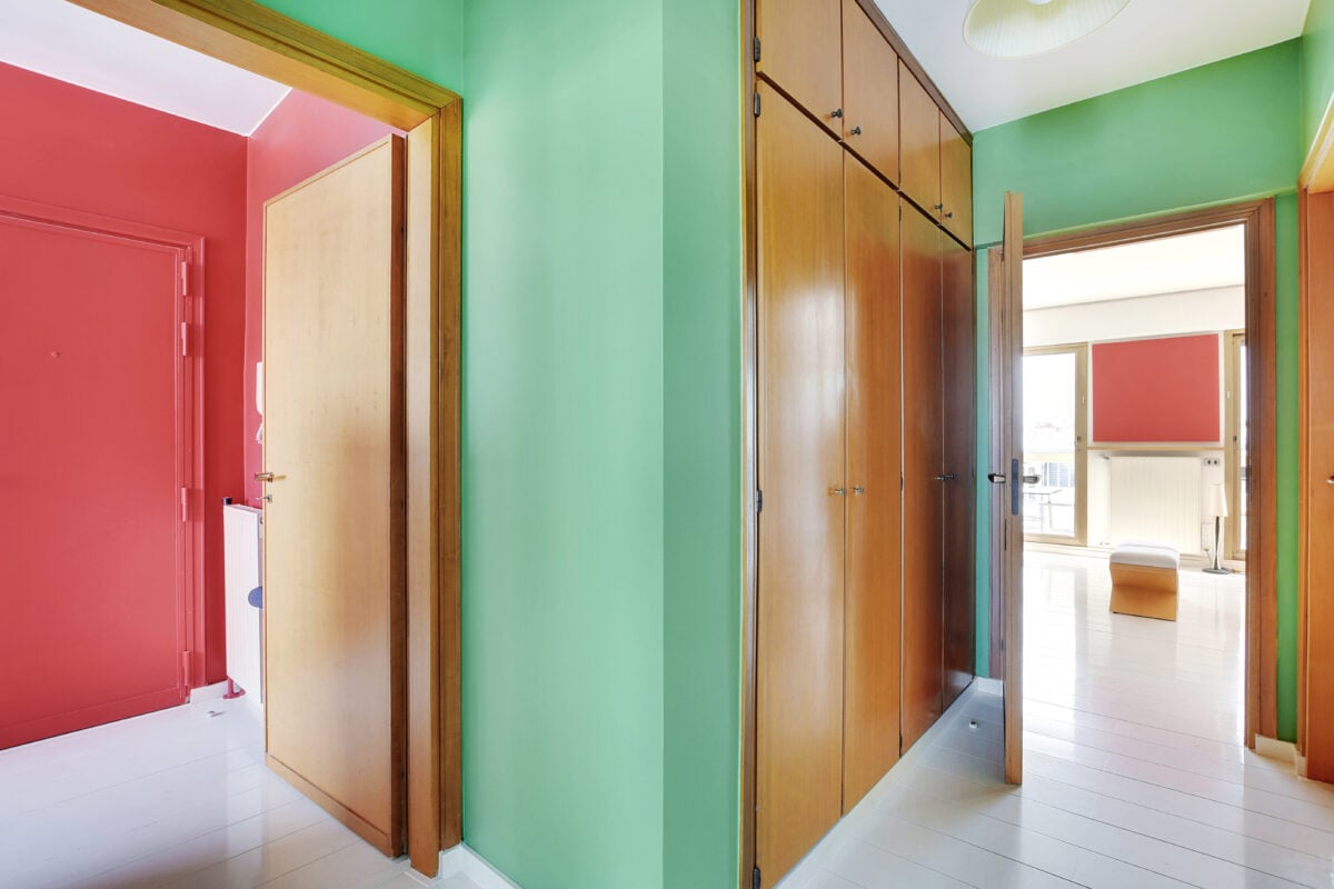 découvrez les tarifs des travaux de peinture à paris 75005 : estimation des prix au m², conseils pour choisir un peintre professionnel et obtenir un devis personnalisé dans le 5e arrondissement.