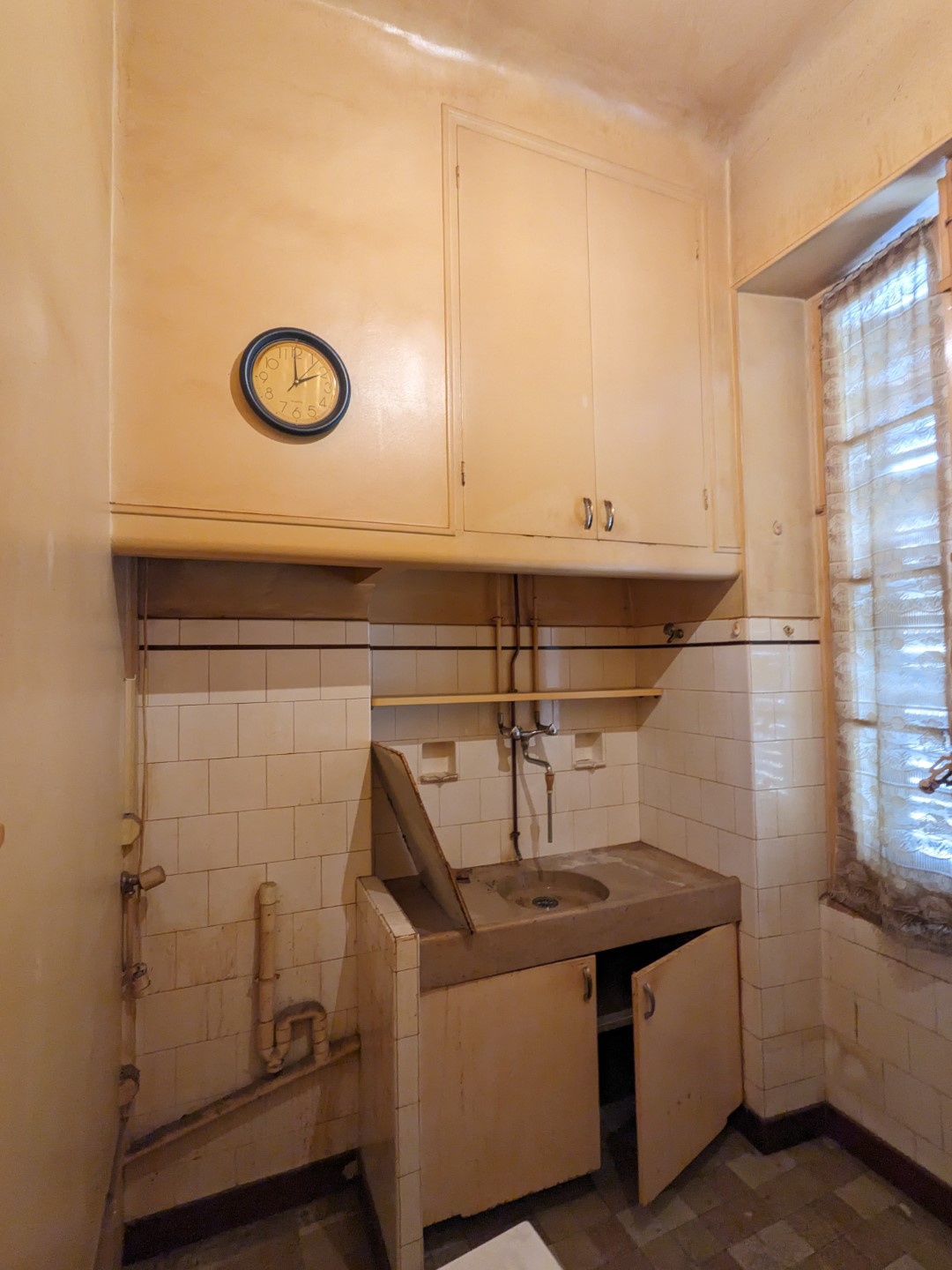 transformez votre appartement dans le 5ᵉ arrondissement avec notre service de rénovation sur mesure. du design moderne à la restauration d'éléments historiques, nous réalisons vos projets pour un espace confortable et élégant.