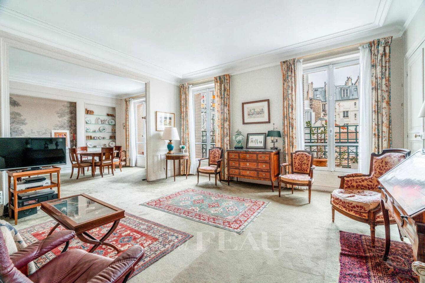 confiez la rénovation de votre appartement à paris 75005 à des experts. travaux sur mesure, conseils personnalisés et accompagnement complet pour un logement modernisé et confortable dans le 5e arrondissement.