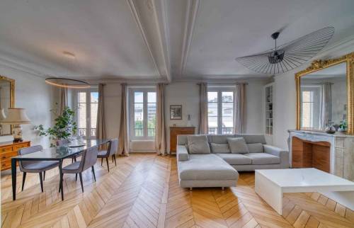 confiez la rénovation de votre appartement à paris 75005 à des experts. améliorez confort et valeur avec des travaux sur mesure, du design à la finition. devis gratuit et accompagnement personnalisé.