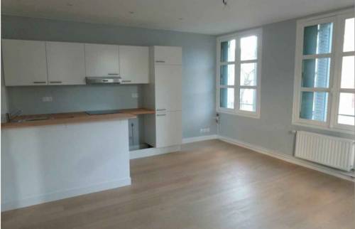 confiez la rénovation de votre appartement à paris 75018 à des experts. bénéficiez de conseils personnalisés, d'un accompagnement sur-mesure et de travaux de qualité pour transformer votre intérieur.