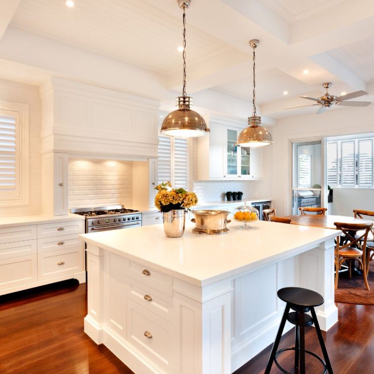 découvrez nos services de rénovation clé en main à paris 5. transformez votre espace de vie selon vos envies grâce à notre expertise en aménagement et décoration. profitez d'une gestion complète de votre projet, de la conception à la réalisation, pour un intérieur à la fois moderne et fonctionnel.