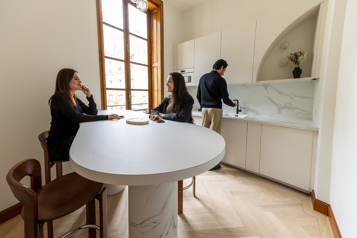 découvrez nos services de rénovation clé en main à paris 75005. transformez votre espace avec des solutions sur mesure qui allient design contemporain et efficacité. faites de votre projet de rénovation une réalité, sans tracas et avec des professionnels expérimentés.