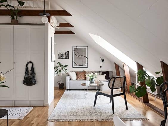 découvrez nos services de rénovation de combles à paris 75005 : aménagement sur mesure, isolation, optimisation de l'espace et conseils d'experts pour valoriser votre habitation. devis gratuit et accompagnement personnalisé.