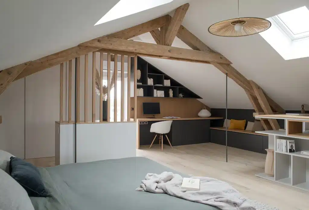 spécialistes de la rénovation de combles à paris 75005, nous transformons vos espaces sous toiture en pièces confortables et lumineuses. faites confiance à notre expertise pour optimiser votre habitation !