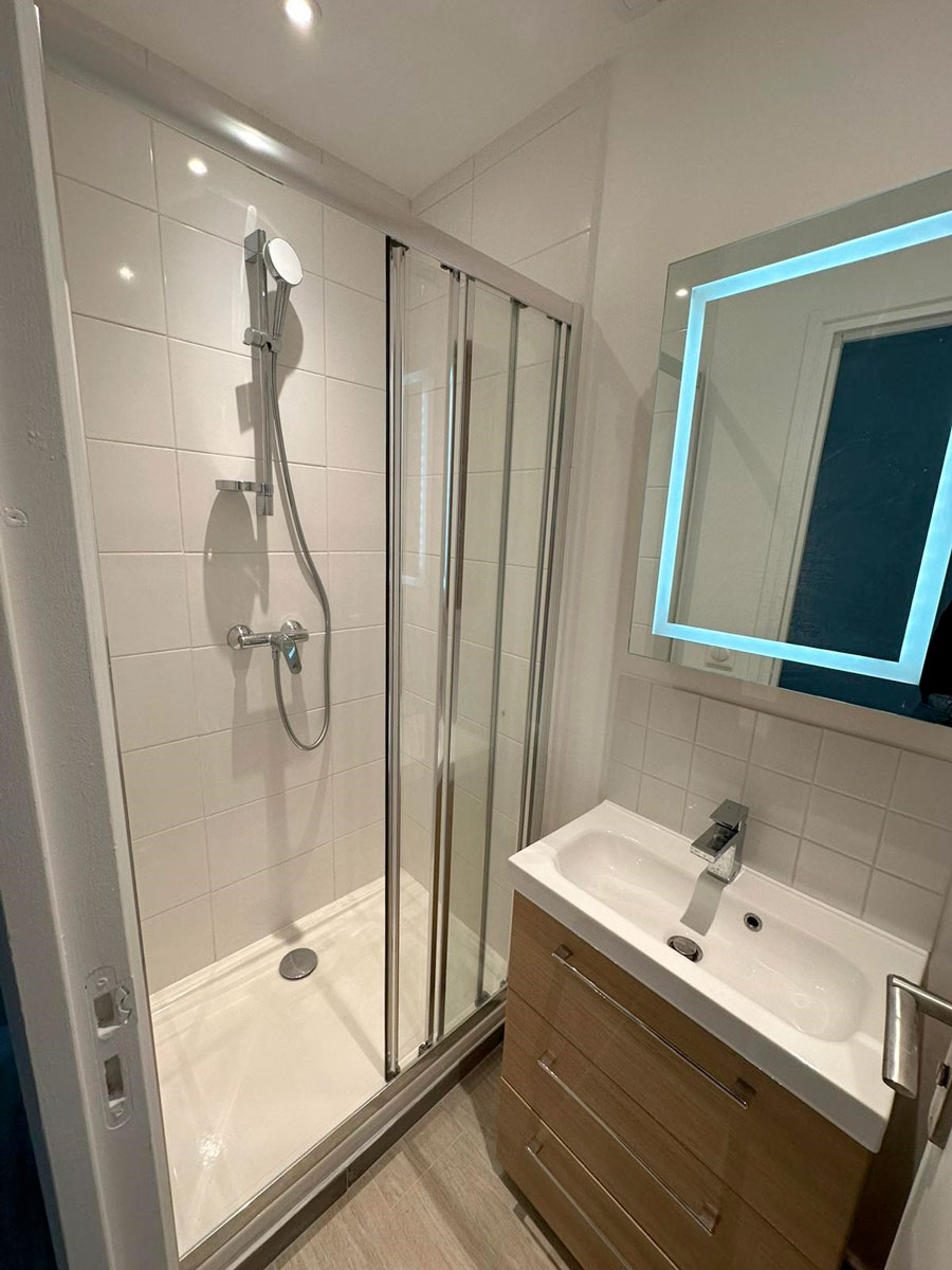 optimisez votre confort et réduisez vos factures grâce à la rénovation énergétique à paris 75005. profitez de solutions sur-mesure pour améliorer la performance de votre logement. devis gratuit et accompagnement personnalisé !