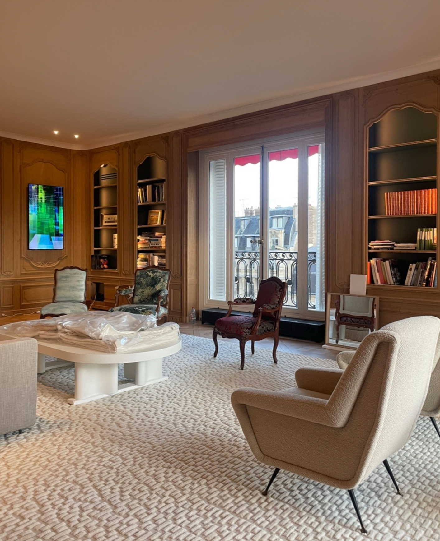 découvrez nos services de rénovation haut de gamme dans le 5ᵉ arrondissement de paris. transformez votre espace de vie avec élégance et sophistication grâce à notre équipe d'experts. bénéficiez d'un accompagnement personnalisé pour réaliser vos projets de rénovation avec des matériaux de qualité et un savoir-faire exceptionnel.