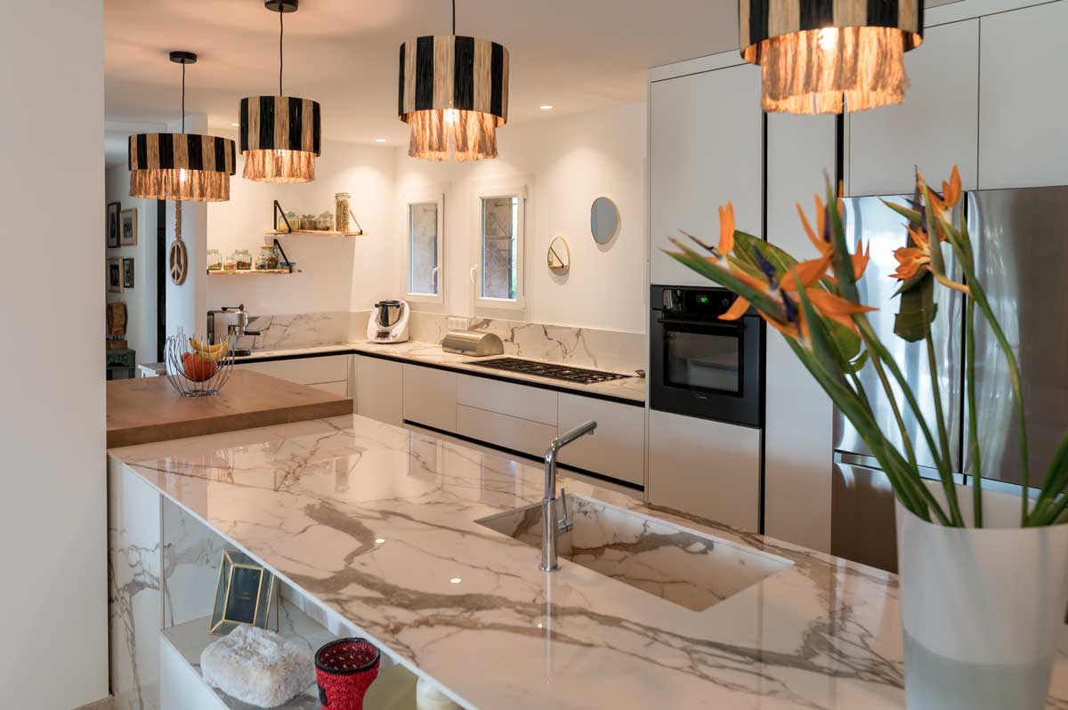 découvrez nos services de rénovation haut de gamme à paris 75005, alliant savoir-faire d'exception et matériaux de qualité pour transformer votre espace de vie en un lieu unique et raffiné. contactez-nous pour un projet personnalisé.