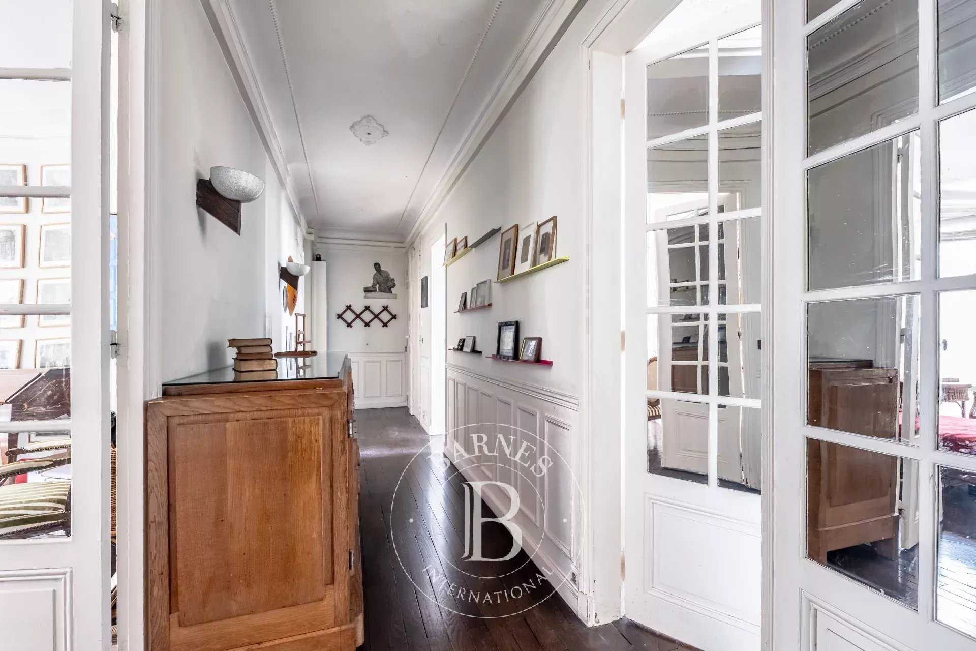 confiez votre rénovation de luxe à paris 75005 en 2025 à des experts. transformez votre intérieur avec des matériaux haut de gamme, des finitions raffinées et un accompagnement personnalisé pour un résultat d’exception.