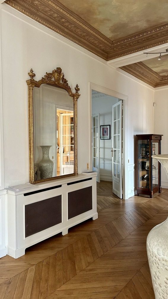 découvrez nos services de rénovation de luxe à paris 75005, alliant modernité et élégance pour transformer votre espace de vie en un véritable chef-d'œuvre. faites confiance à notre expertise pour une rénovation sur mesure qui répond à vos aspirations.