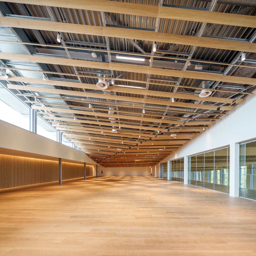 découvrez nos solutions pour la rénovation du parc des expositions : modernisation des espaces, amélioration des infrastructures et optimisation de l'accueil pour tous vos événements professionnels et grand public.