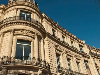 confiez votre projet de rénovation à paris 75005 à des experts : appartements, maisons ou locaux professionnels. devis gratuit, conseils personnalisés et travaux de qualité.