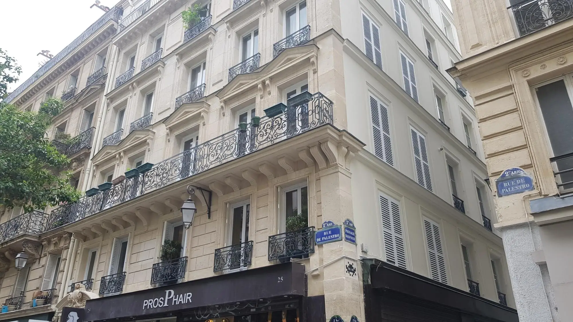 découvrez notre service de rénovation à paris 75005, spécialisé dans la transformation de vos espaces de vie. que ce soit pour des projets de modernisation, de réaménagement ou de décoration, notre équipe d'experts vous accompagne à chaque étape pour donner vie à vos idées et valoriser votre bien. contactez-nous dès aujourd'hui pour un devis personnalisé !