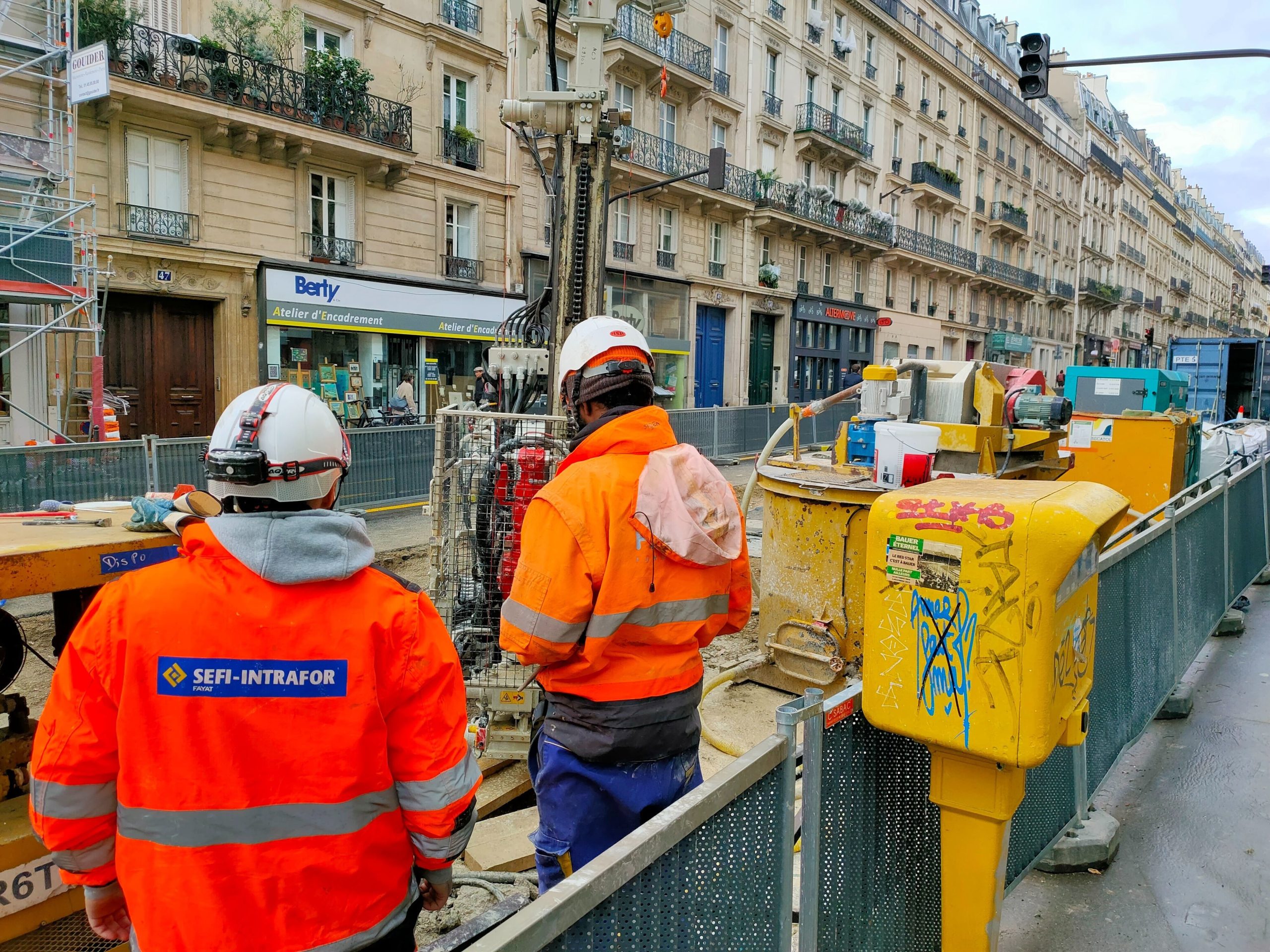 confiez vos travaux de rénovation à paris 75005 à des professionnels qualifiés. rénovation intérieure, peinture, plomberie : obtenez un devis gratuit et personnalisé pour transformer votre appartement ou bureau dans le 5e arrondissement.