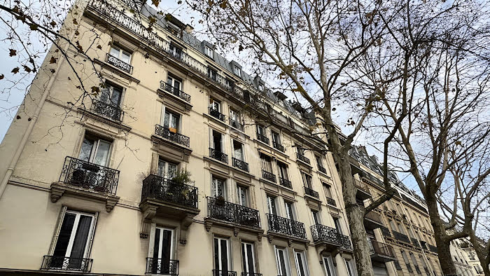 découvrez nos services de rénovation à paris 75005, spécialisés dans la transformation de votre intérieur. que ce soit pour une mise à jour de votre salle de bain, une cuisine moderne ou des aménagements sur mesure, nous mettons notre expertise à votre service pour créer un espace qui vous ressemble. contactez-nous dès aujourd'hui pour un devis personnalisé !