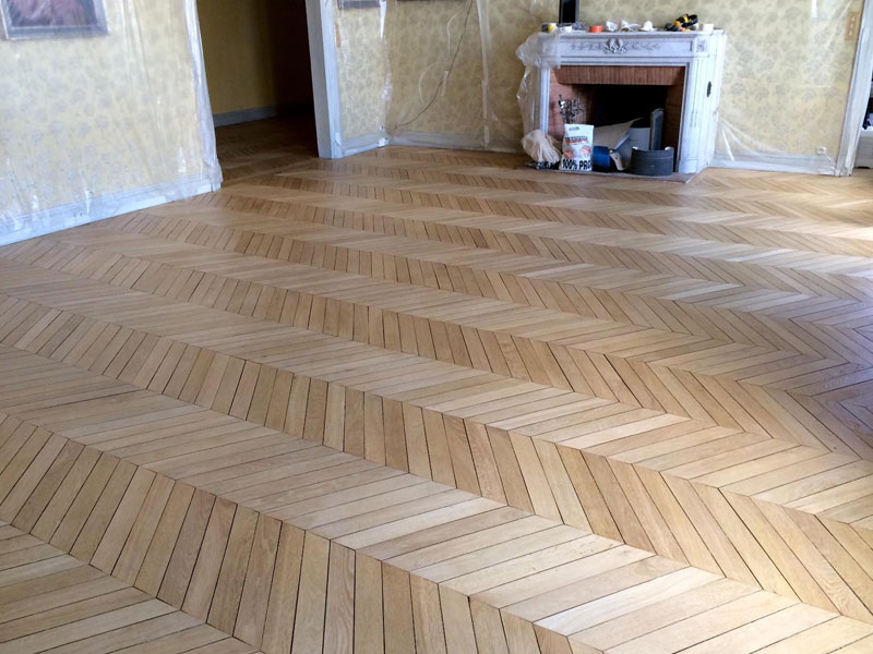 entreprise spécialisée dans la rénovation de parquet à paris 75005 : ponçage, vitrification et réparation pour redonner vie à vos sols en bois. devis gratuit et intervention rapide dans le 5e arrondissement.