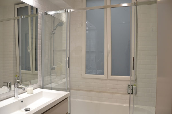 découvrez nos services de rénovation de salle de bain à paris 75005. transformez votre espace avec des designs modernes et fonctionnels, adaptés à vos besoins. obtenez un devis gratuit dès aujourd'hui!