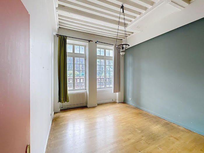 découvrez nos services de rénovation de studio dans le 5ᵉ arrondissement. transformez votre espace avec des designs modernes et fonctionnels, tout en optimisant chaque mètre carré. contactez-nous pour un devis personnalisé et laissez-nous donner vie à vos idées !