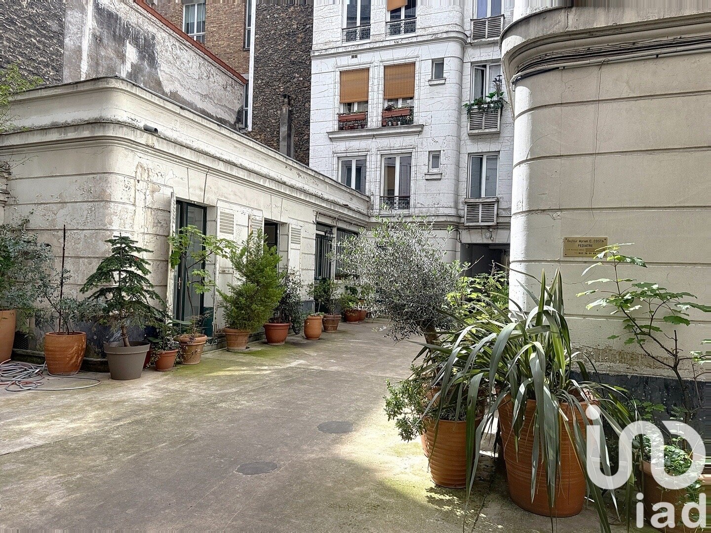 vous souhaitez rénover un studio à paris 75005 ? découvrez nos conseils, astuces et idées tendance pour une rénovation réussie, optimisée et adaptée à vos besoins. devis rapide et accompagnement personnalisé.