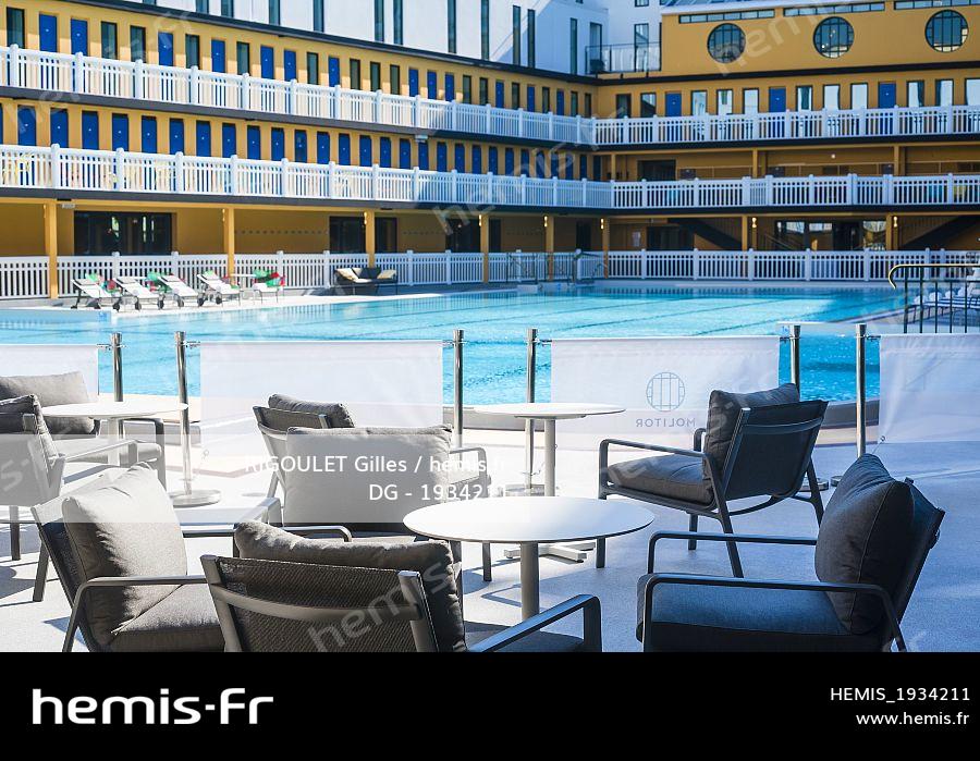 découvrez la réouverture tant attendue de la piscine art déco à paris : plongez dans un lieu emblématique rénové, mêlant élégance historique et confort moderne pour une expérience unique au cœur de la capitale.