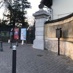 découvrez tous les services proposés par la mairie du 5e arrondissement : démarches administratives, état civil, petite enfance, urbanisme et informations pratiques pour les habitants et visiteurs.