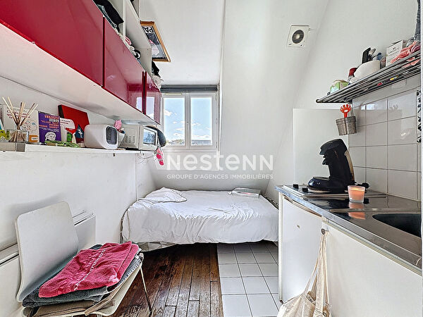 découvrez ce charmant studio alliant le cachet de l’ancien et le style moderne, idéalement situé dans le 5ème arrondissement de paris. un lieu de vie unique au cœur de la capitale.