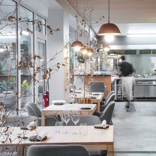 découvrez notre sélection de tables à manger pour cuisine à paris : design tendance, matériaux de qualité et livraison rapide. aménagez votre espace avec style !