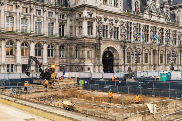 découvrez tous les travaux prévus à paris cet été : informations pratiques, conseils pour éviter les perturbations et astuces pour mieux circuler dans la capitale durant la période estivale.