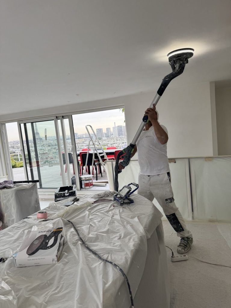 confiez vos travaux de peinture à paris 75005 à des professionnels qualifiés. rénovation, décoration intérieure, ravalement de façade : devis gratuit et interventions rapides dans le 5ème arrondissement de paris.