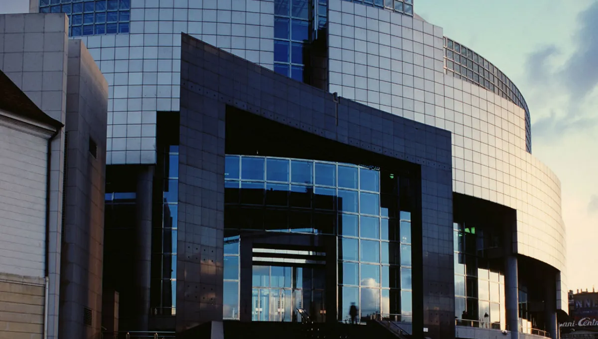 besoin d’une rénovation rapide près de l’opéra bastille à paris ? découvrez nos services d’urgence pour restaurer et moderniser votre logement ou local professionnel, avec intervention rapide et devis gratuit.