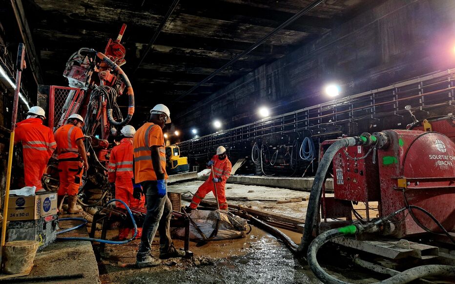 découvrez les principaux chantiers de l'été à paris : travaux, fermetures, impacts sur la circulation et conseils pour mieux se déplacer dans la capitale pendant la saison estivale.
