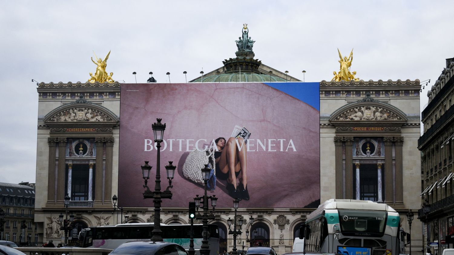 découvrez les dates et informations essentielles sur la fermeture temporaire du palais garnier et de l'opéra bastille à paris, prévue pour permettre des travaux de rénovation majeurs.
